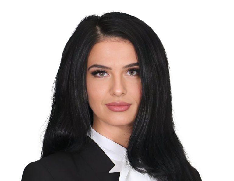 Силвия Янева