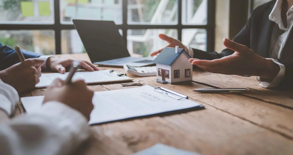 Консултация с експерт на Home2U при продажба на наследствен имот